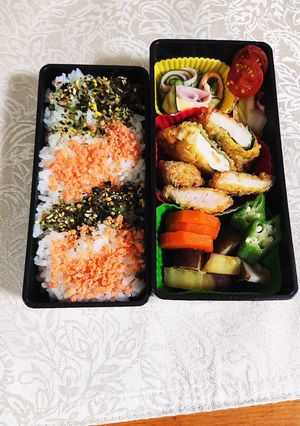 チカンカツ、さつま芋の煮物のお弁当です-レシピのメイン写真