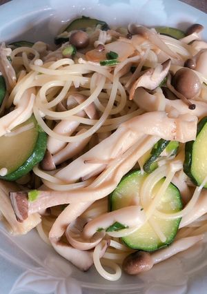 ズッキーニとキノコの和風パスタ-レシピのメイン写真