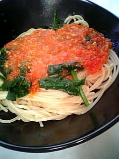 ほうれん草とトマトのパスタ-レシピのメイン写真