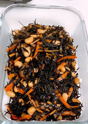 材料は一気に投入！簡単ひじき煮-レシピのメイン写真