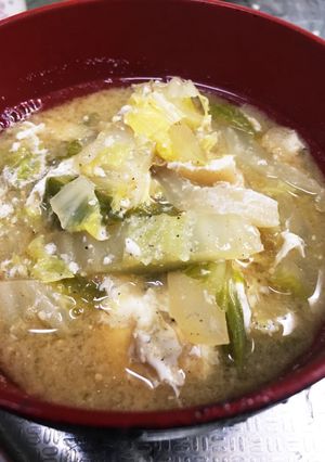 満足(^^)白菜と玉子の味噌汁-レシピのメイン写真