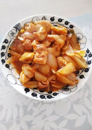 簡単！鶏肉と玉ねぎのケチャップ炒め-レシピのメイン写真