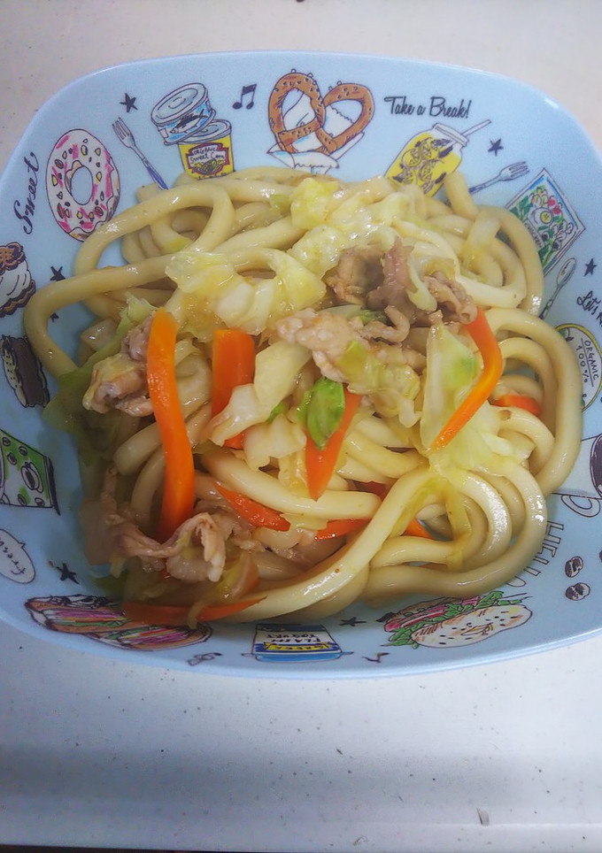焼き肉のタレとめんつゆ味付け焼きうどん-レシピのメイン写真