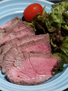 フライパンとレンジで簡単ローストビーフ-レシピのメイン写真