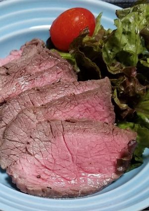 フライパンとレンジで簡単ローストビーフ-レシピのメイン写真