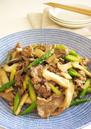牛肉とアスパラときのこのオイスター炒め-レシピのメイン写真