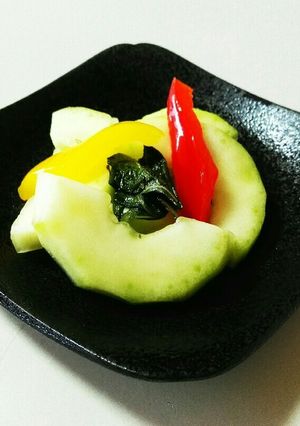 【摘果メロン▪パプリカ▪大葉のお漬物♪】-レシピのメイン写真