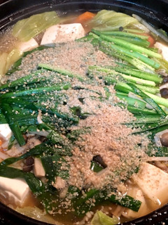 豚肉でもつ鍋風しょうゆ鍋-レシピのメイン写真