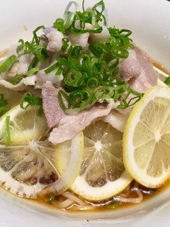 さっぱり冷し豚しゃぶレモンラーメン-レシピのメイン写真