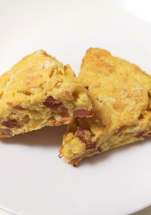 食事系☆ベーコンチーズのおからスコーン-レシピのメイン写真