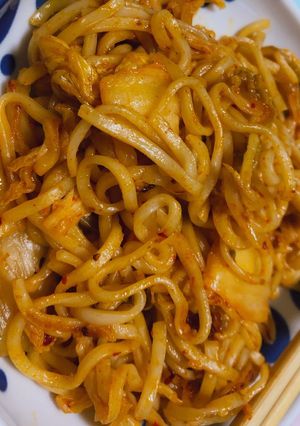 余りの麺だけでキムチ焼きそば-レシピのメイン写真