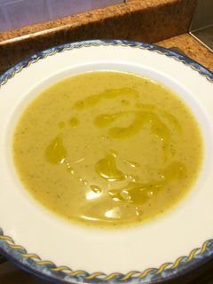ズッキーニとじゃがいもの冷製スープ-レシピのメイン写真
