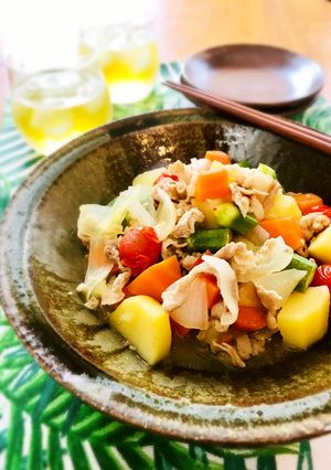 エスニックな彩り野菜の塩肉じゃが-レシピのメイン写真