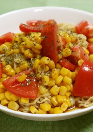 コーンとトマトの冷やしラーメン-レシピのメイン写真