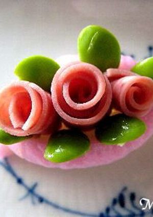 お弁当に*＾-＾*お花ハムかまぼこ-レシピのメイン写真