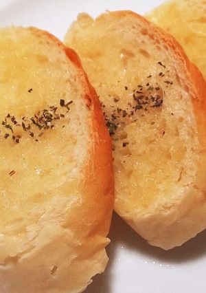 カリカリ ガーリックパン-レシピのメイン写真