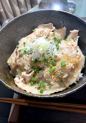 ネギ塩豚カルビ丼-レシピのメイン写真