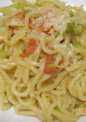 セロリと完熟トマトのミルク焼きそば-レシピのメイン写真