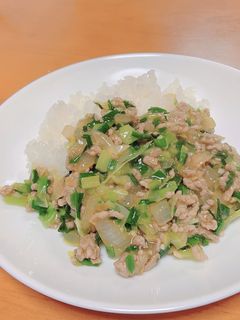 おかわりしちゃう簡単☆ギョーザ丼☆-レシピのメイン写真