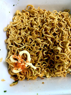 ちょい足し♪カップ焼きそばに七味マヨ!-レシピのメイン写真