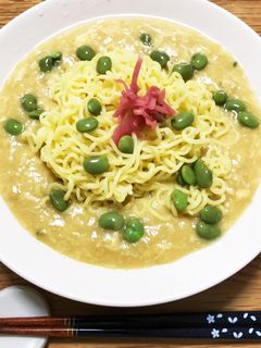 即席麺でとんこつコーンスープの冷麺-レシピのメイン写真