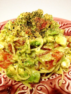 トマトとアボカドとクリームチーズのパスタ-レシピのメイン写真
