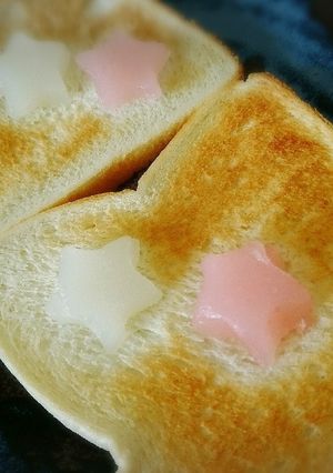 かわいい♥️七夕 星形ういろうトースト-レシピのメイン写真
