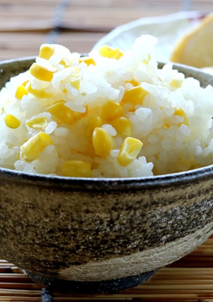 芯と一緒に炊飯♪とうもろこしご飯-レシピのメイン写真
