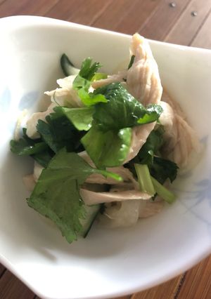 鶏胸肉とパクチーのサラダ-レシピのメイン写真