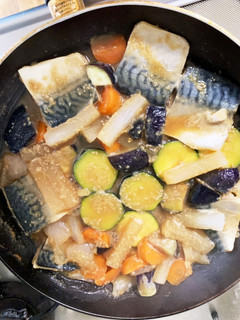 煮崩れしにくい鯖と野菜の味噌煮-レシピのメイン写真