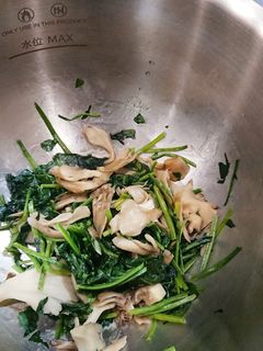 ホットクックでほうれん草とまいたけソテー-レシピのメイン写真
