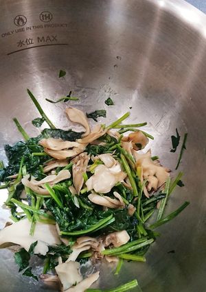 ホットクックでほうれん草とまいたけソテー-レシピのメイン写真