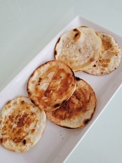 ☆余った餃子の皮で醤油煎餅☆-レシピのメイン写真
