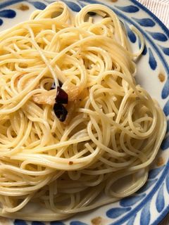 ぺろっと食べ終わる!ピリ辛ぺぺロンチーノ-レシピのメイン写真