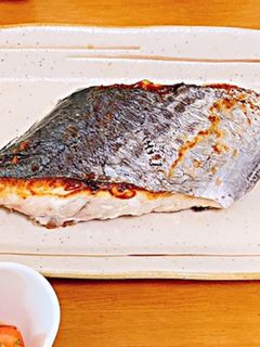 ふっくら焼ける♡フライパンで鰆の塩焼き-レシピのメイン写真