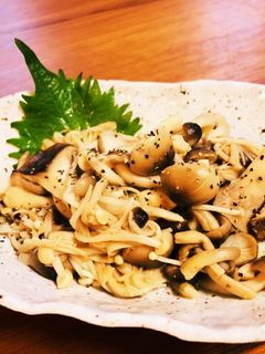 醤油が香る♬いろいろきのこのバターソテー-レシピのメイン写真
