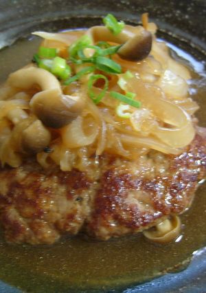 簡単♪玉ねぎのポン酢ソースがけハンバーグ-レシピのメイン写真