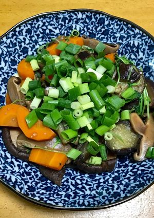 簡単〜野菜たっぷり〜どんこ香る煮物-レシピのメイン写真