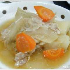 รูปของ わが家のうす味肉じゃが