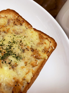 ツナキャベツのチーズパン-レシピのメイン写真