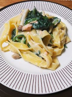 超簡単!鮭とほうれん草のクリームパスタ♪-レシピのメイン写真