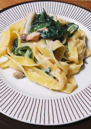 超簡単！鮭とほうれん草のクリームパスタ♪-レシピのメイン写真