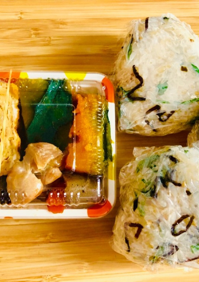 愛妻弁当♡65〜使い捨て容器〜-レシピのメイン写真