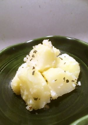 バジル塩こうじの粉吹き芋-レシピのメイン写真