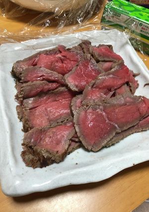 安い輸入牛も柔らかローストビーフ-レシピのメイン写真