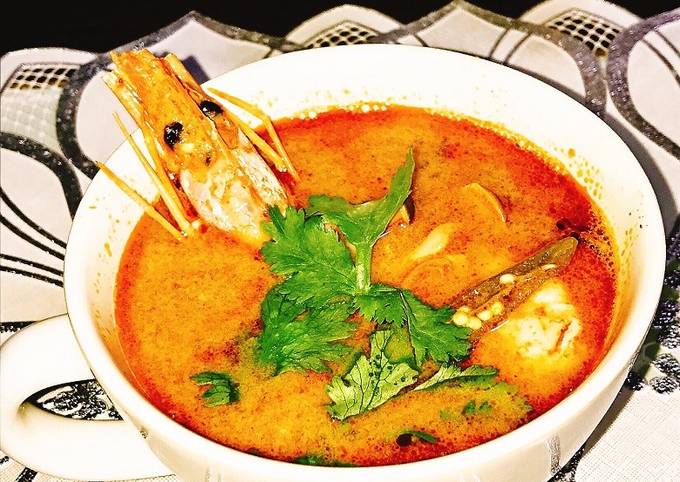 本格タイ料理✦トムヤムクン✦ナームコン by 食べタイblog  