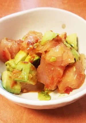 【簡単おつまみ】マグロアボカドピリ辛和え-レシピのメイン写真