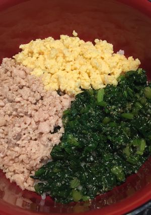我が家の三色丼(おからパウダーと豆腐)-レシピのメイン写真