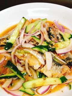 簡単ヘルシー!タイ風鰯トマト缶サラダ-レシピのメイン写真