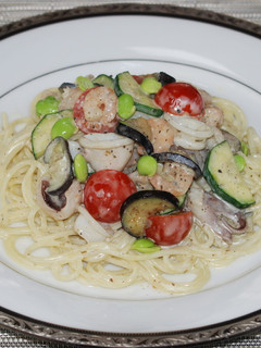 夏野菜とシーフードミックスの冷製パスタ♪-レシピのメイン写真